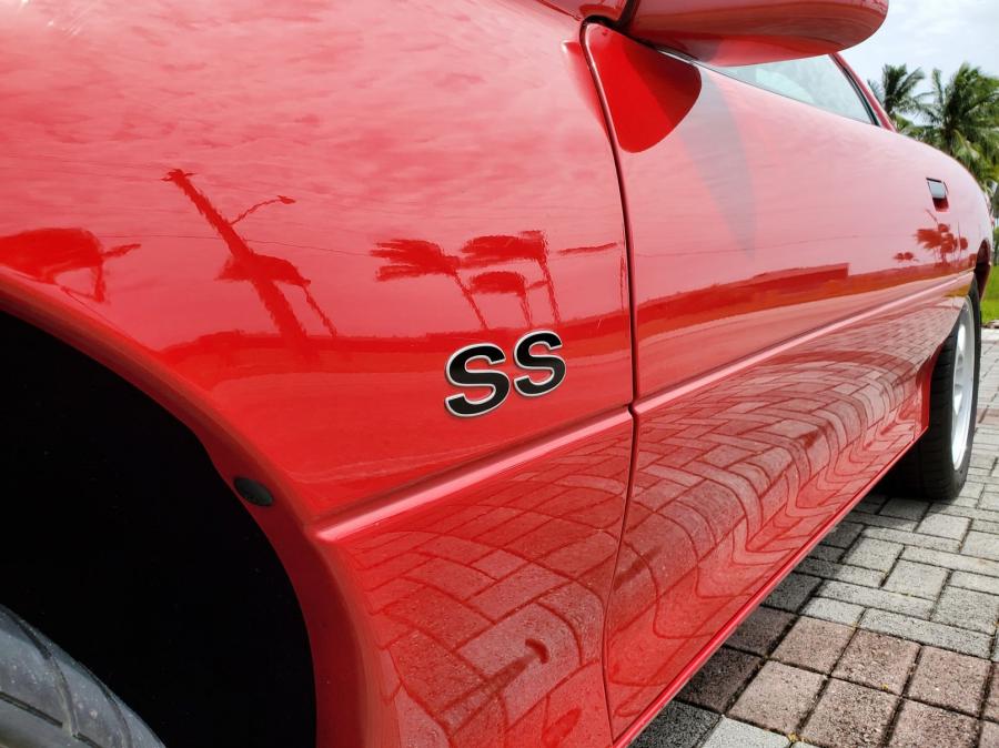 Детали экстерьера Chevrolet Camaro SS (1710) 1996 года  (фото 37 из 101)